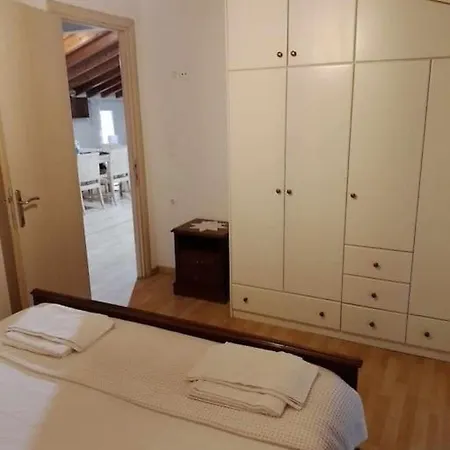 Katerina's * דאסיה